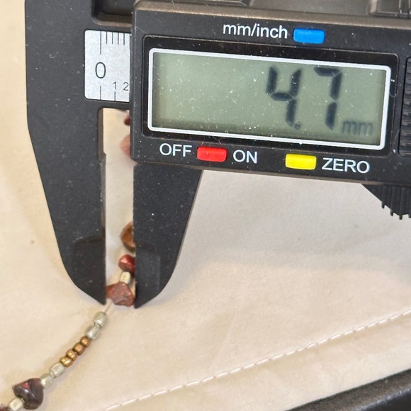 Red Jasper Stone Chip Necklace w/Multicolored Seed Beads Spring Ring Clasp - Picture 13 of 16